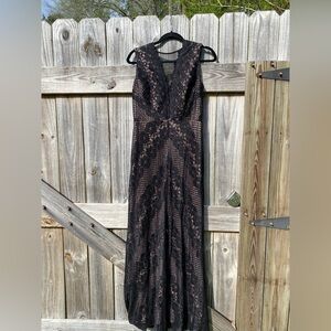Nightway Formal Black Lace Floor Length Dress - Size 8